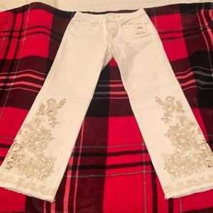 NWT Free People white jeans with embroidery size 28